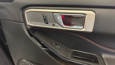2024 Ford Explorer ST-Line