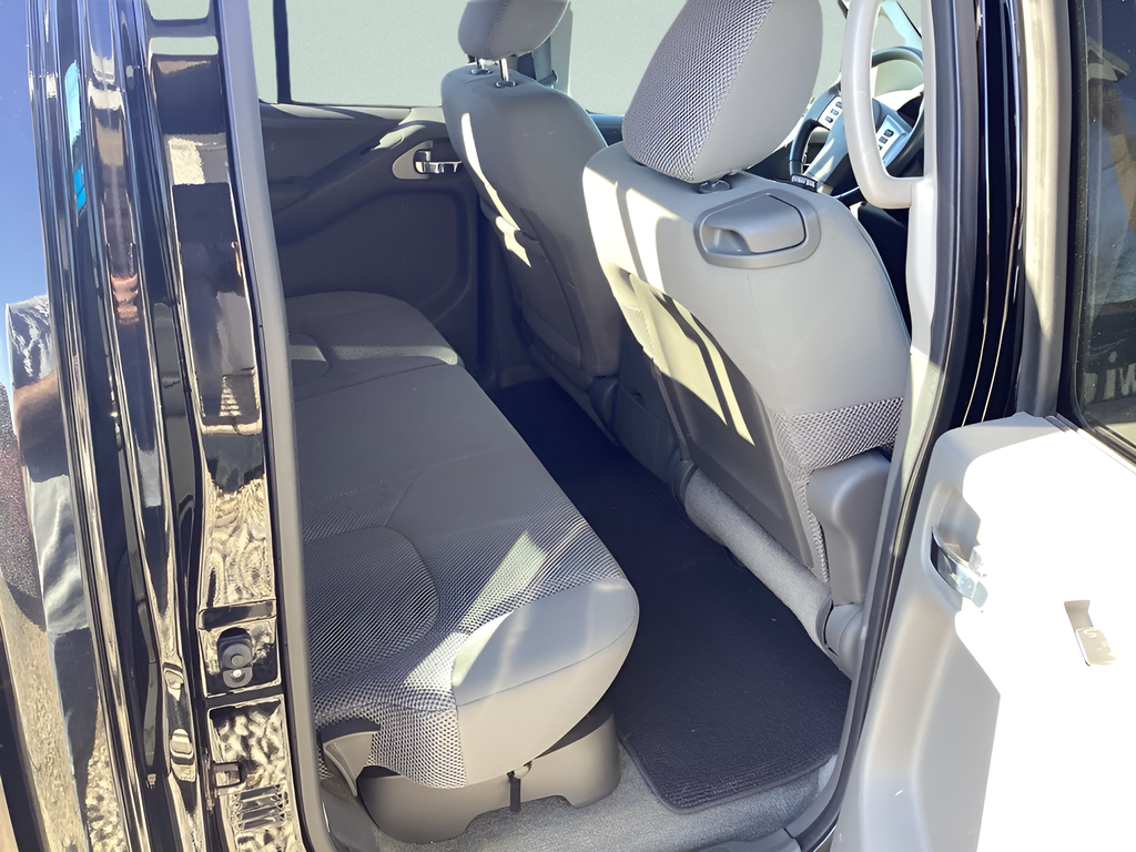 2014 Nissan Frontier SV