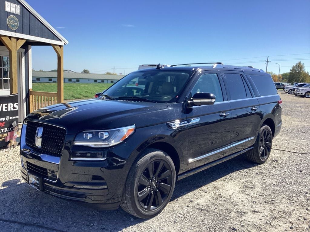 2023 Lincoln Navigator L Reserve