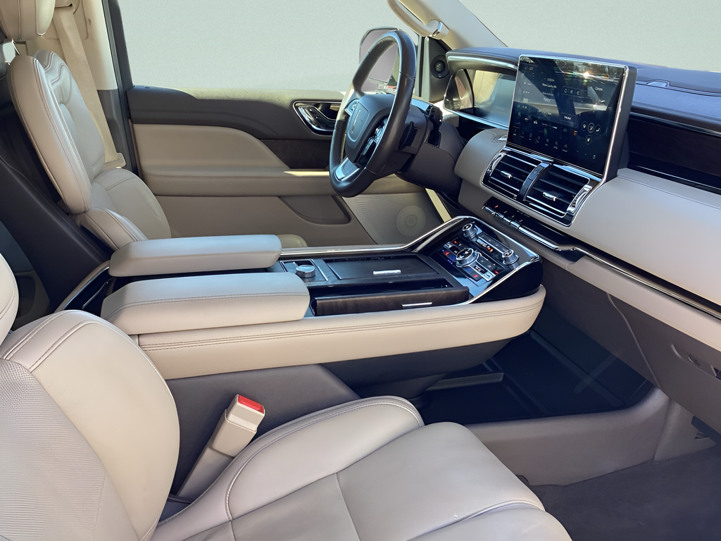 2023 Lincoln Navigator L Reserve