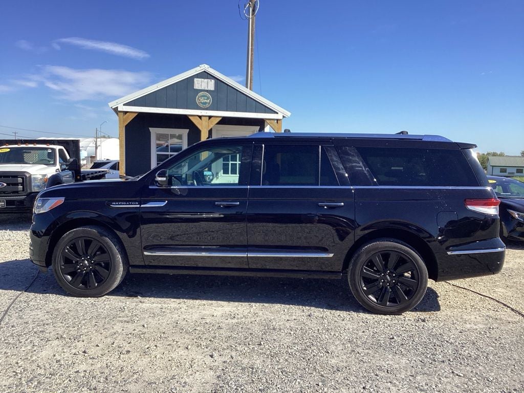 2023 Lincoln Navigator L Reserve