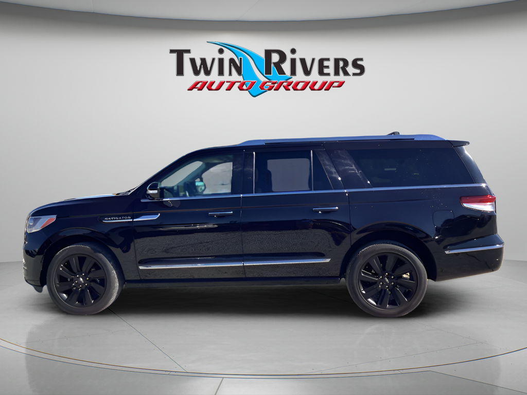 2023 Lincoln Navigator L Reserve