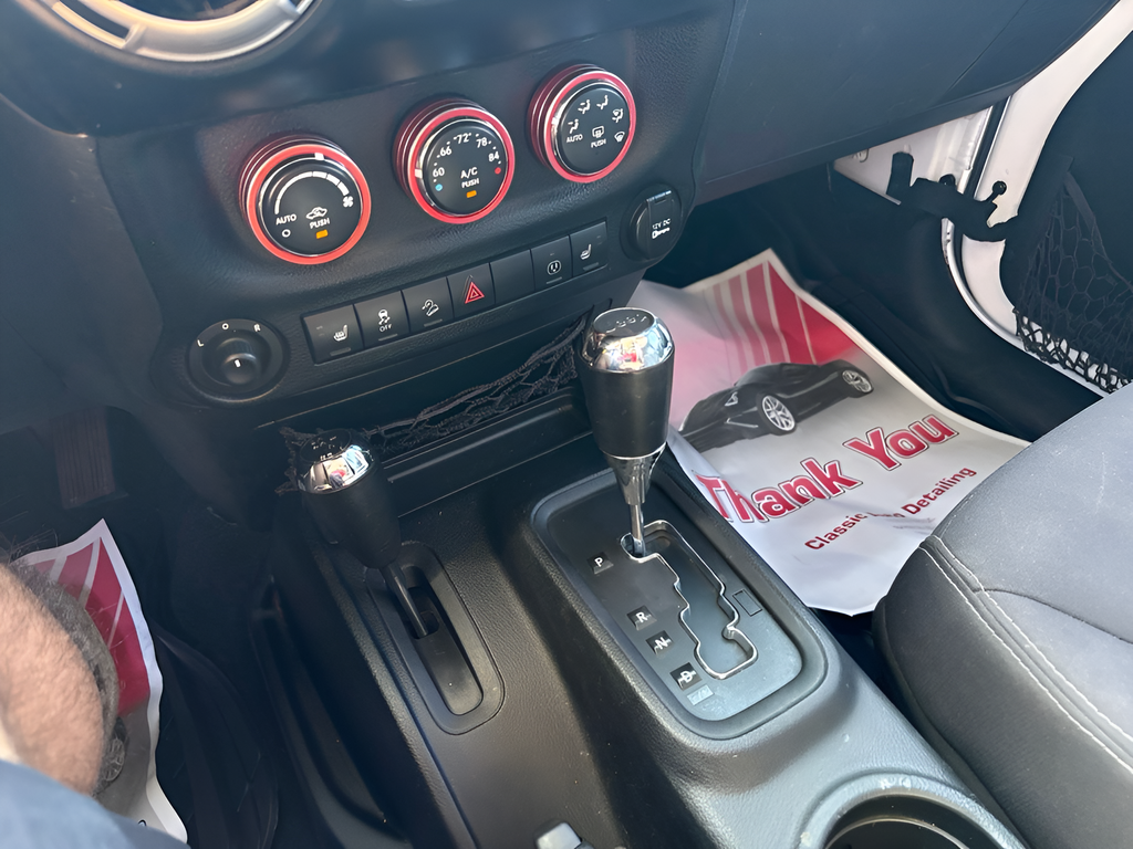 2013 Jeep Wrangler Unlimited Sahara