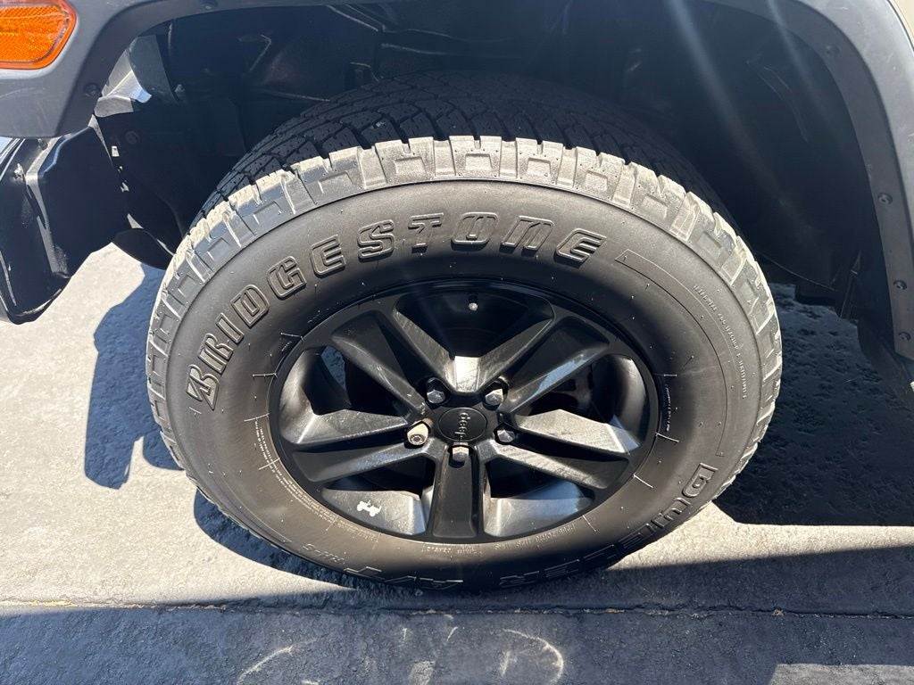 2020 Jeep Wrangler Unlimited Sahara Altitude