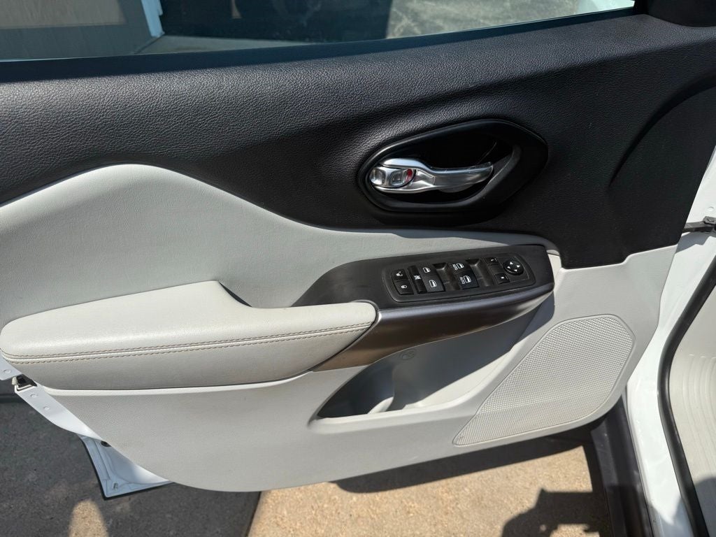 2021 Jeep Cherokee Latitude Lux 4X4