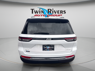 2027 Jeep Grand Cherokee GRAND CHEROKEE LAREDO X 4X4
