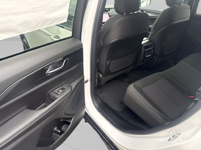 2027 Jeep Grand Cherokee GRAND CHEROKEE LAREDO X 4X4