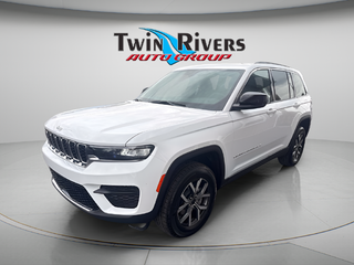 2027 Jeep Grand Cherokee GRAND CHEROKEE LAREDO X 4X4