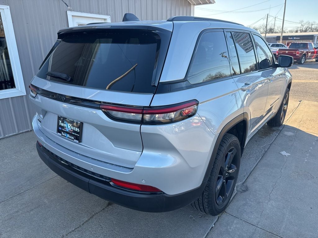 2022 Jeep Grand Cherokee Altitude 4x4