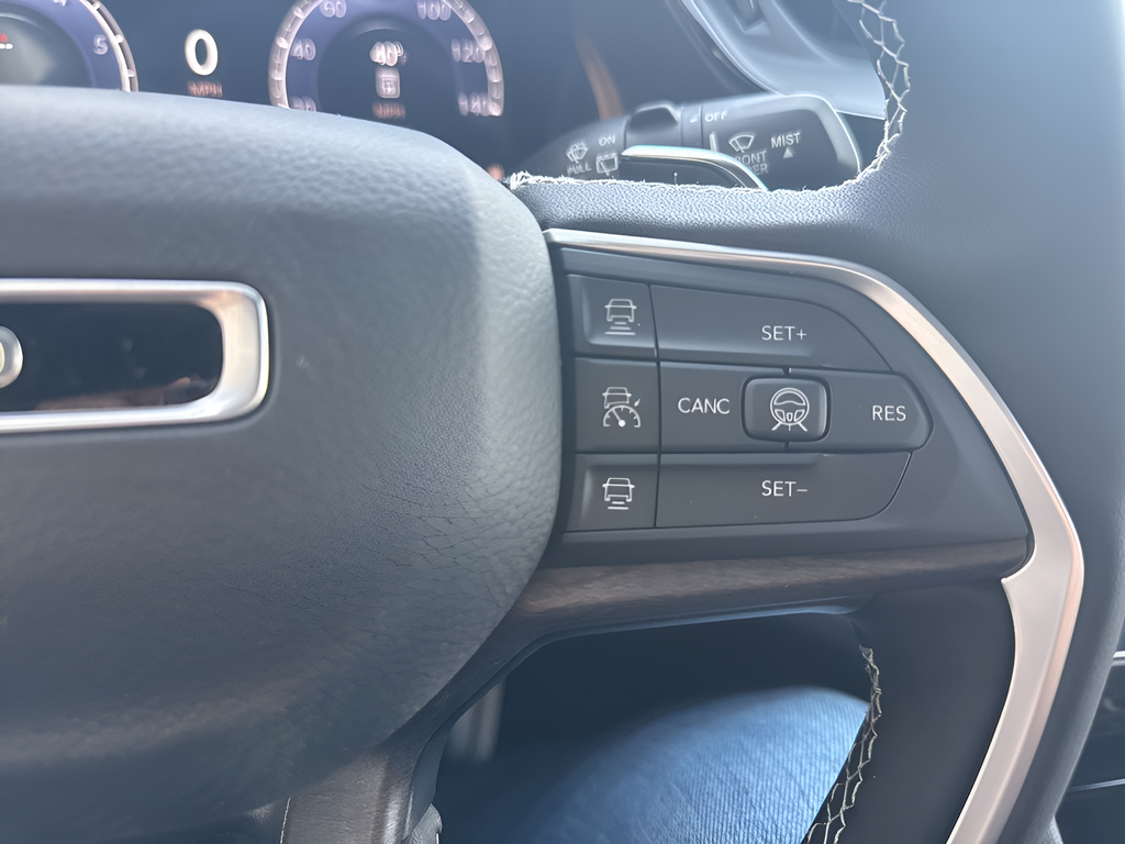 2026 Jeep Grand Cherokee GRAND CHEROKEE LAREDO ALTITUDE 4X4
