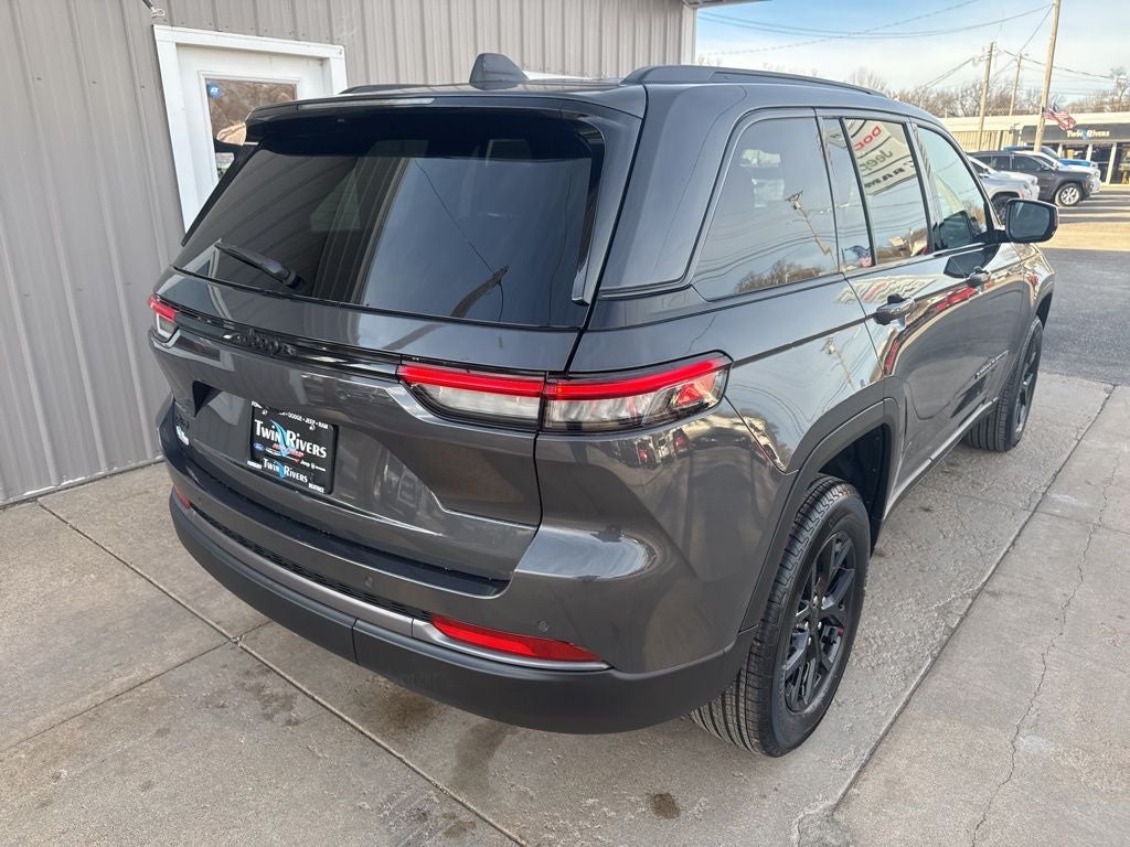 2026 Jeep Grand Cherokee GRAND CHEROKEE LAREDO ALTITUDE 4X4