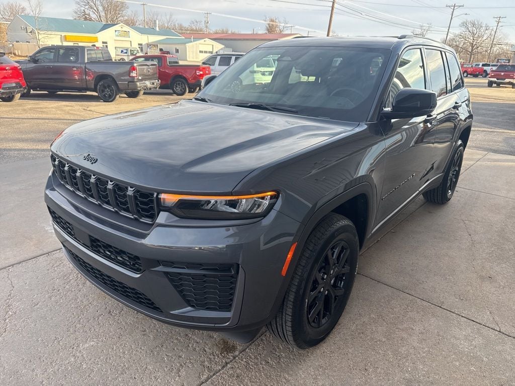 2026 Jeep Grand Cherokee GRAND CHEROKEE LAREDO ALTITUDE 4X4