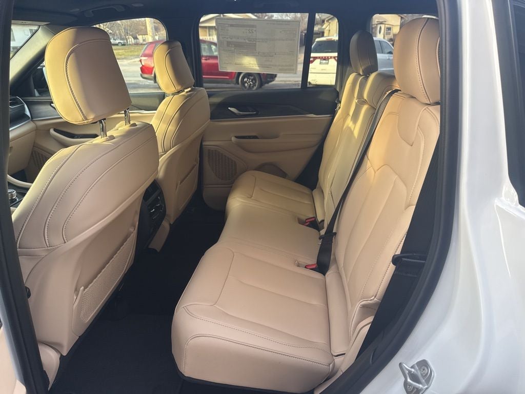 2025 Jeep Grand Cherokee GRAND CHEROKEE LIMITED 4X4