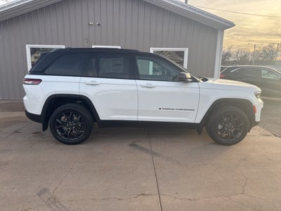 2025 Jeep Grand Cherokee GRAND CHEROKEE LIMITED 4X4