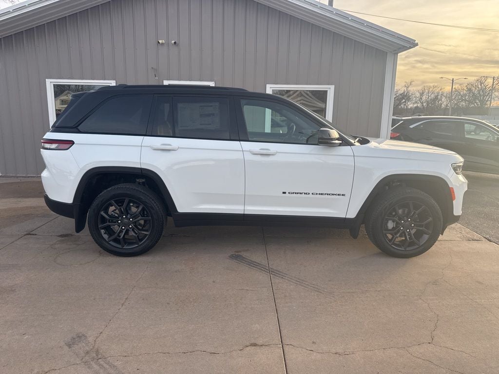 2025 Jeep Grand Cherokee GRAND CHEROKEE LIMITED 4X4