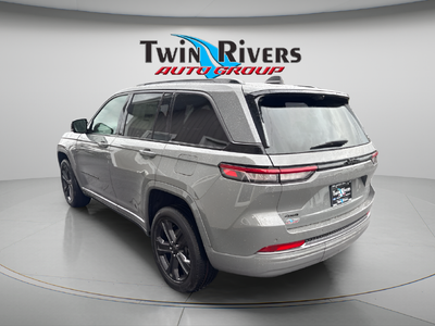 2027 Jeep Grand Cherokee Limited Reserve