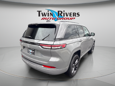 2027 Jeep Grand Cherokee Limited Reserve