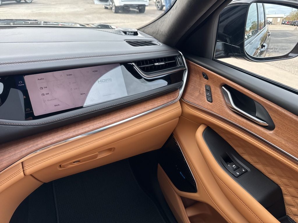 2025 Jeep Grand Cherokee GRAND CHEROKEE SUMMIT RESERVE 4X4