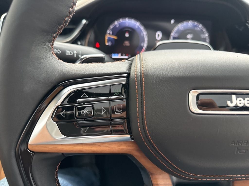 2025 Jeep Grand Cherokee GRAND CHEROKEE SUMMIT RESERVE 4X4