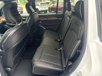 2026 Jeep Grand Cherokee GRAND CHEROKEE SUMMIT 4X4