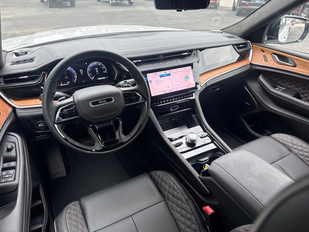 2026 Jeep Grand Cherokee GRAND CHEROKEE SUMMIT 4X4