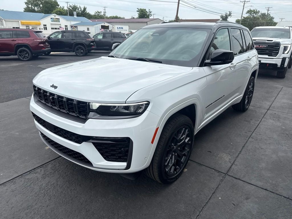 2026 Jeep Grand Cherokee GRAND CHEROKEE SUMMIT 4X4