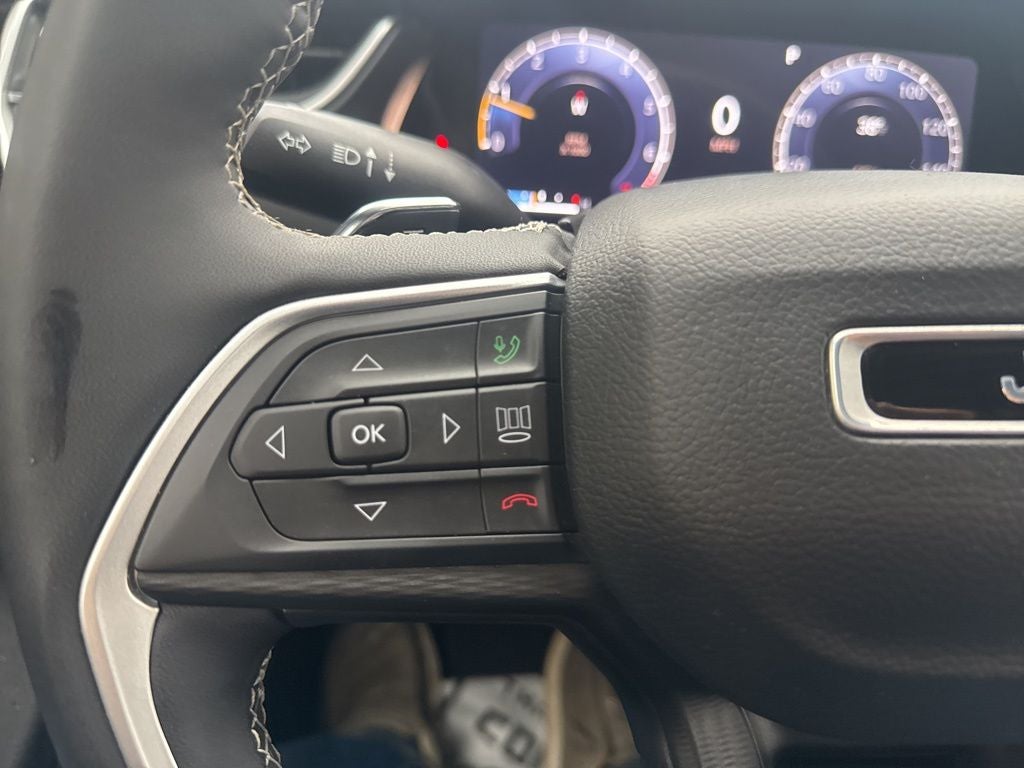 2023 Jeep Grand Cherokee L Altitude 4x4