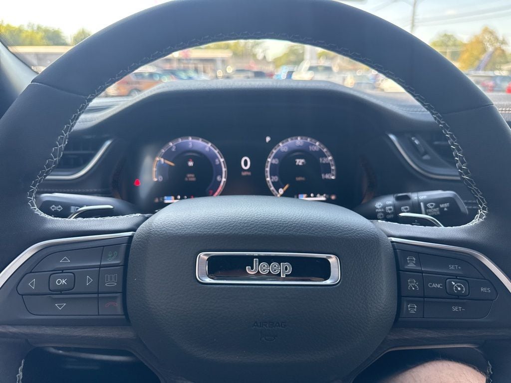 2025 Jeep Grand Cherokee GRAND CHEROKEE L LIMITED 4X4