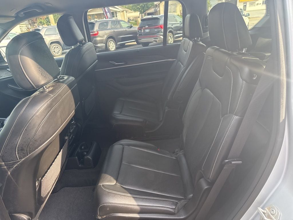 2023 Jeep Grand Cherokee L Limited 4x4