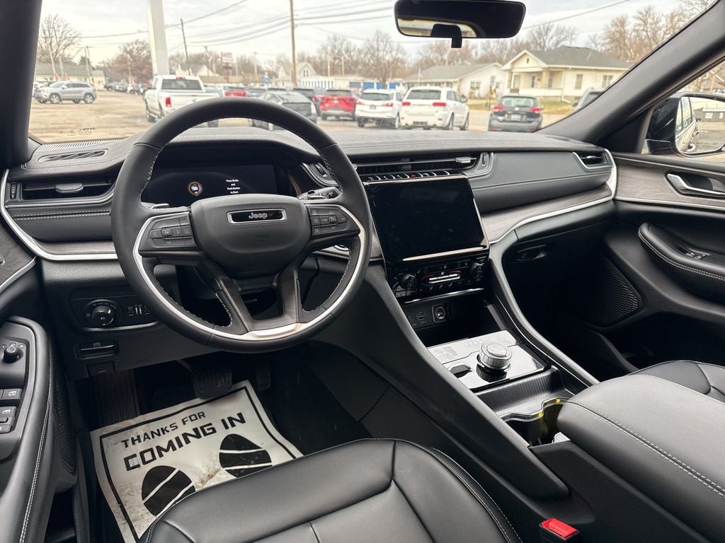 2025 Jeep Grand Cherokee GRAND CHEROKEE L LIMITED 4X4