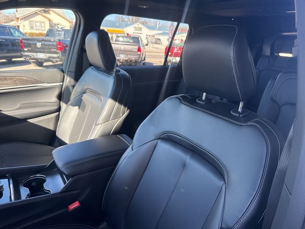 2026 Jeep Grand Cherokee GRAND CHEROKEE L LIMITED 4X4