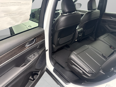 2027 Jeep Grand Cherokee GRAND CHEROKEE L LIMITED 4X4