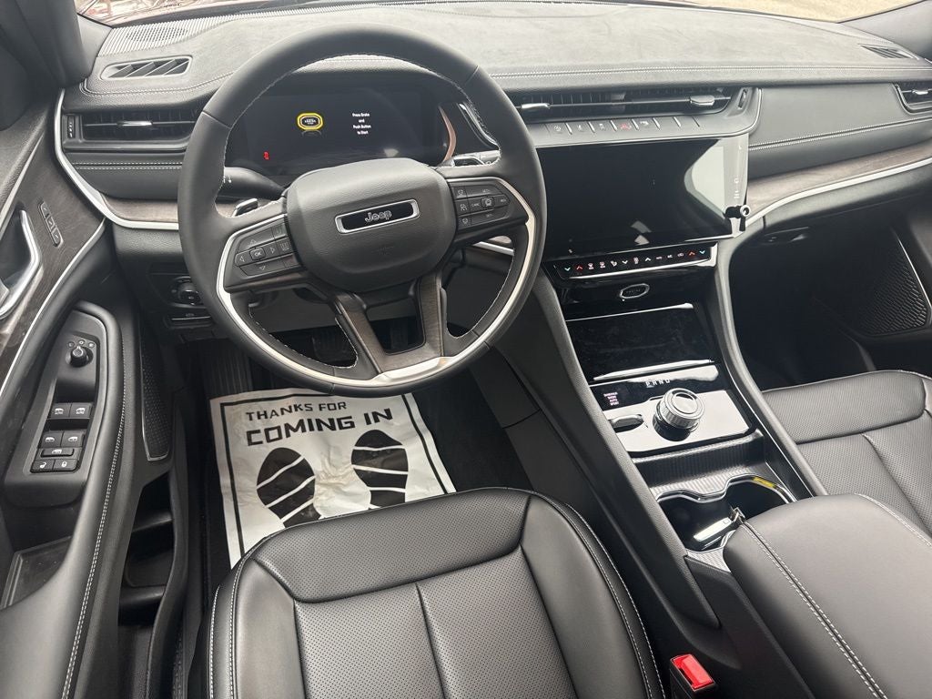 2026 Jeep Grand Cherokee GRAND CHEROKEE L LIMITED 4X4