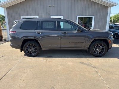 2026 Jeep Grand Cherokee GRAND CHEROKEE L LIMITED RESERVE 4X4