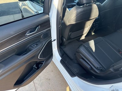 2026 Jeep Grand Cherokee GRAND CHEROKEE L LIMITED RESERVE 4X4