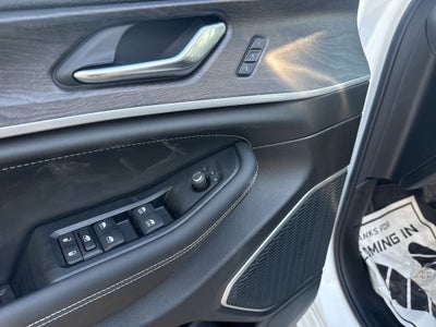 2026 Jeep Grand Cherokee GRAND CHEROKEE L LIMITED RESERVE 4X4