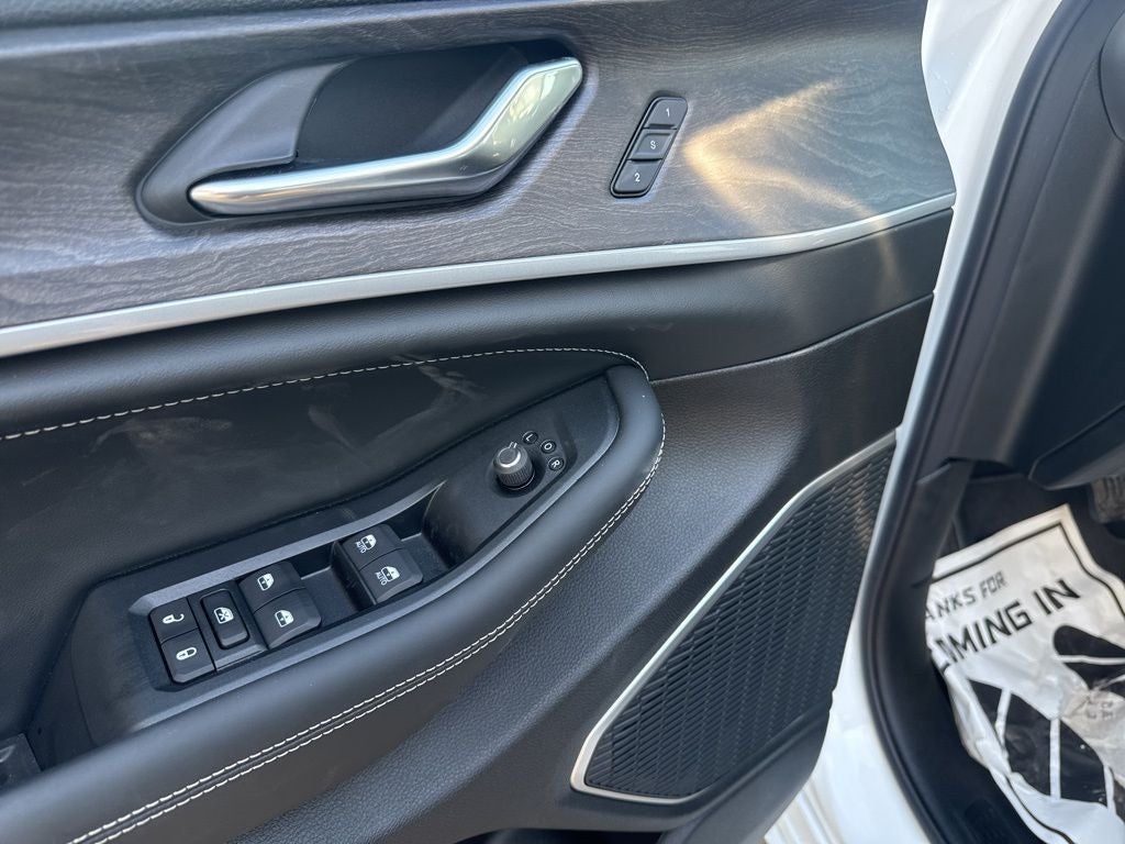 2026 Jeep Grand Cherokee GRAND CHEROKEE L LIMITED RESERVE 4X4