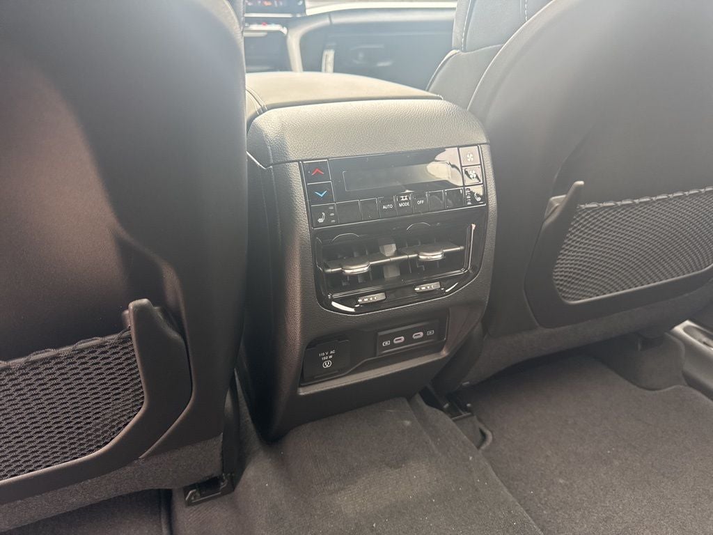 2026 Jeep Grand Cherokee GRAND CHEROKEE L LIMITED RESERVE 4X4