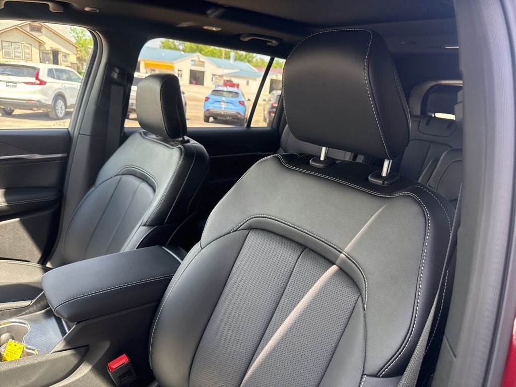 2026 Jeep Grand Cherokee GRAND CHEROKEE L LIMITED RESERVE 4X4