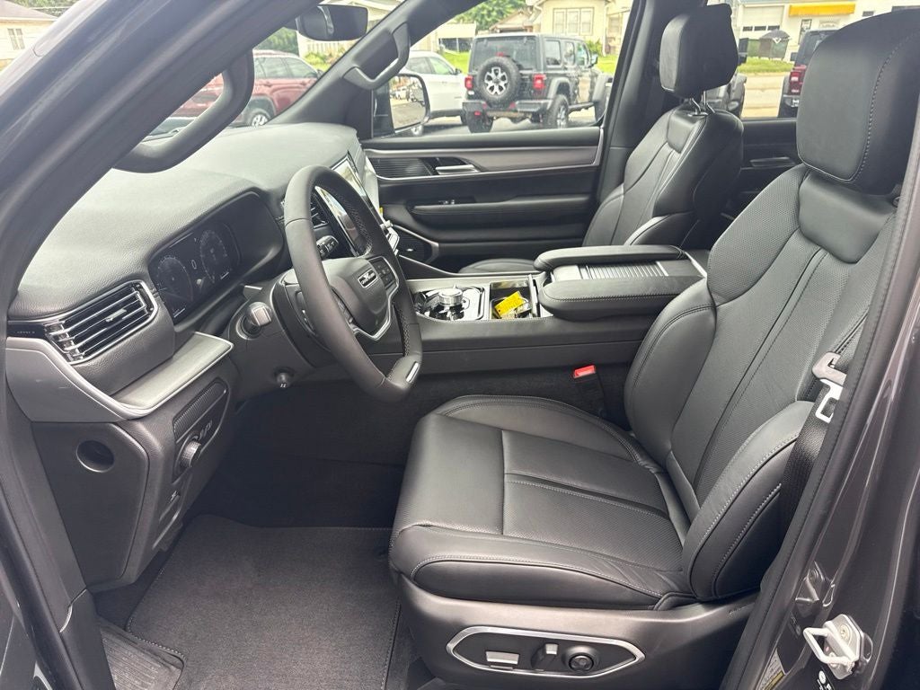 2026 Jeep Grand Wagoneer GRAND WAGONEER L LIMITED ALTITUDE 4X4