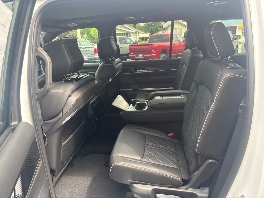 2026 Jeep Grand Wagoneer GRAND WAGONEER L SUMMIT RESERVE 4X4