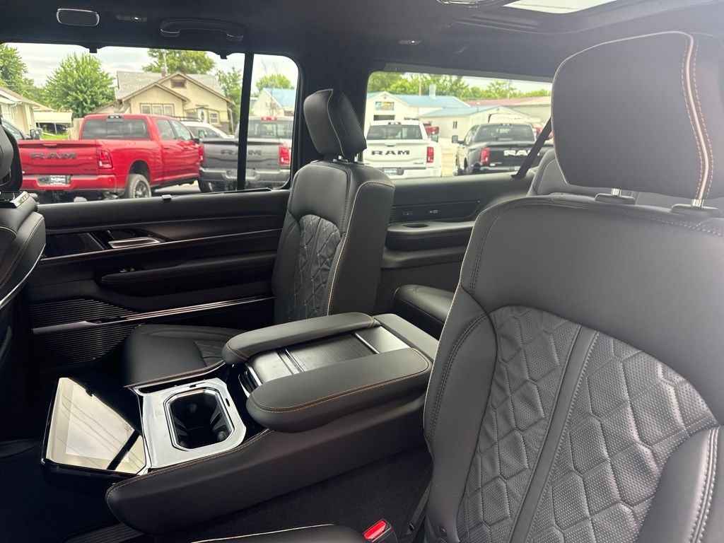 2026 Jeep Grand Wagoneer GRAND WAGONEER L SUMMIT RESERVE 4X4