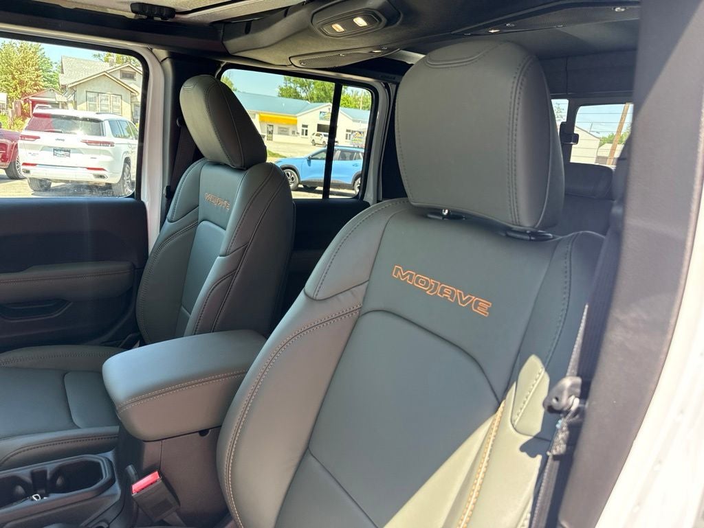 2026 Jeep Gladiator GLADIATOR MOJAVE X 4X4