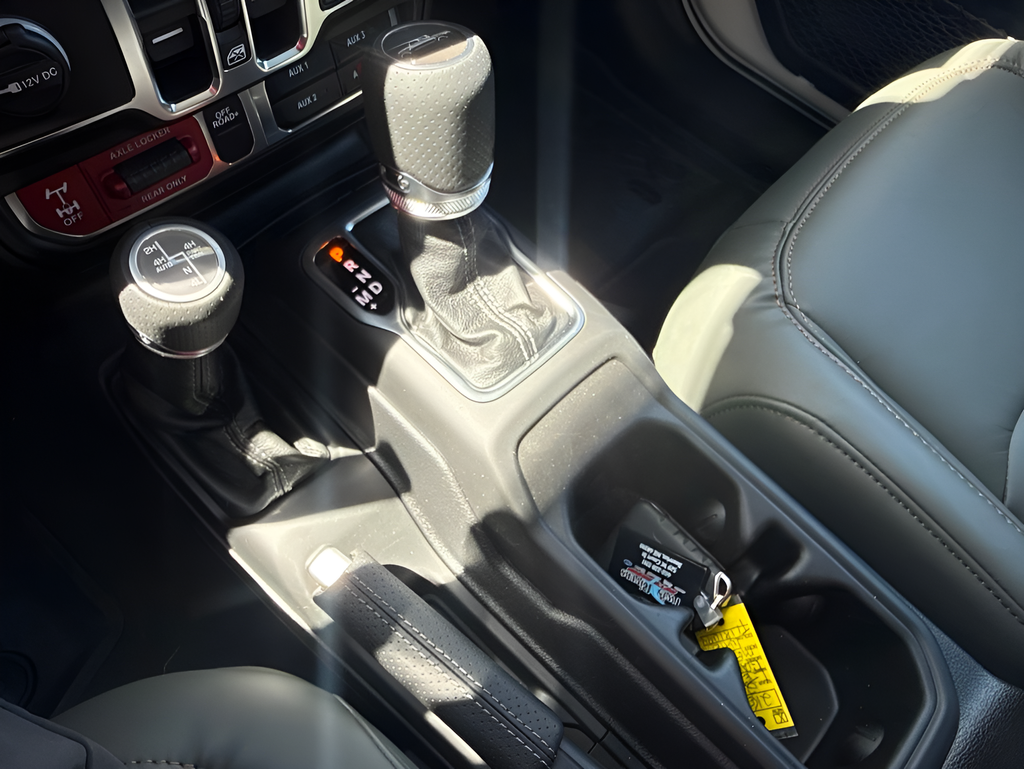 2026 Jeep Gladiator GLADIATOR MOJAVE X 4X4