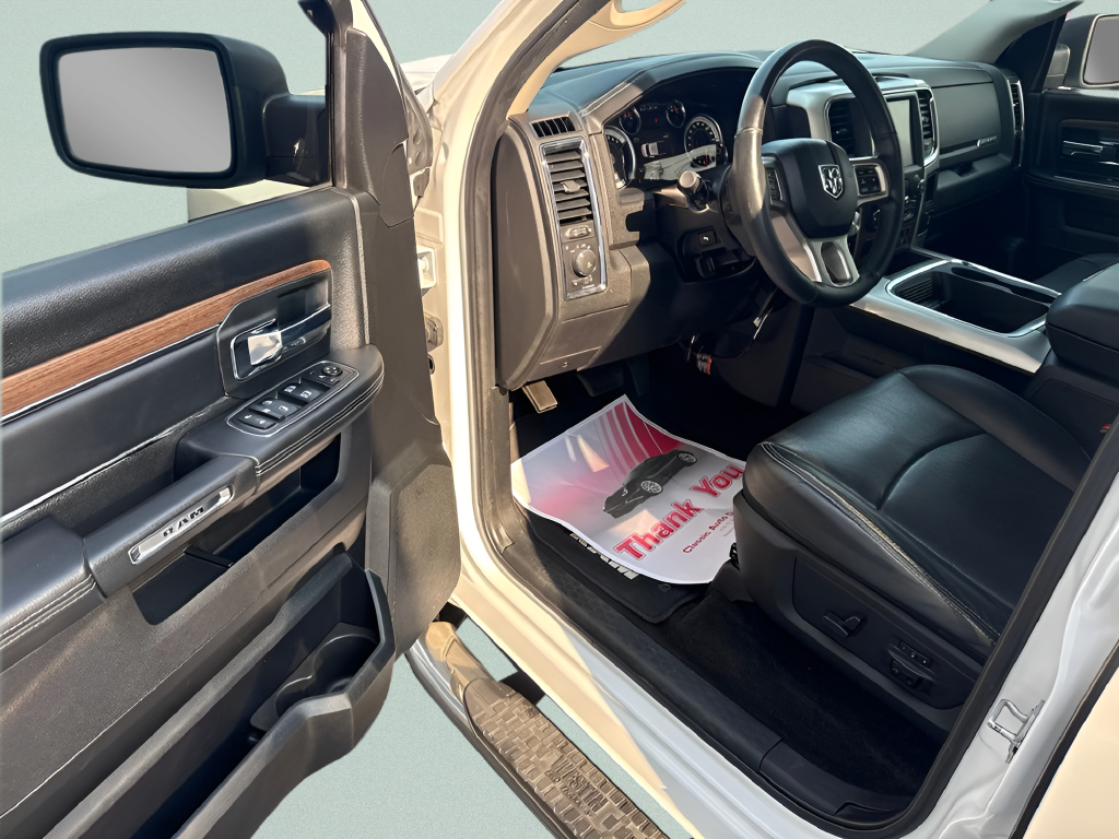 2017 RAM Ram 1500 Laramie Crew Cab 4x4 5'7' Box