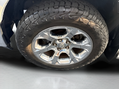 2017 RAM Ram 1500 Laramie Crew Cab 4x4 5'7' Box