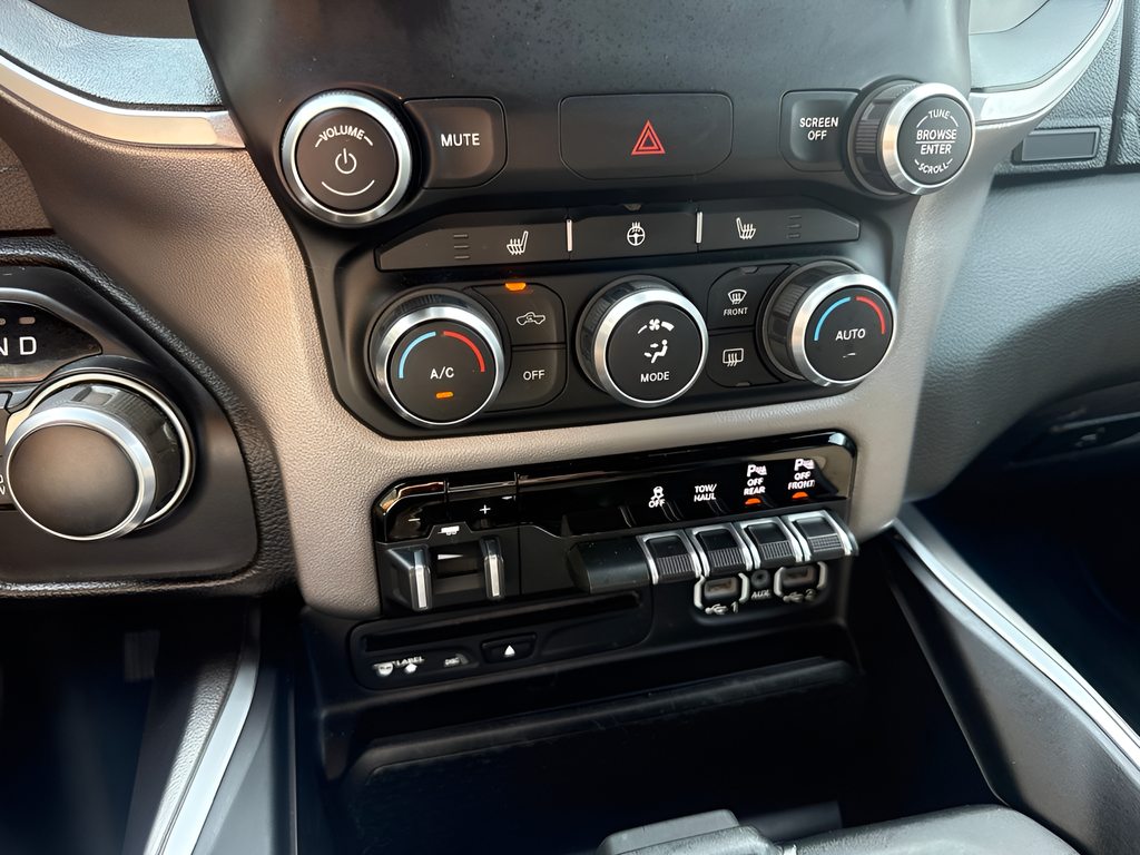 2019 RAM 1500 Big Horn/Lone Star Crew Cab 4x4 5'7' Box