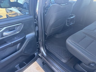 2020 RAM 1500 Big Horn Crew Cab 4x4 5'7' Box