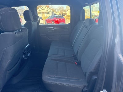 2020 RAM 1500 Big Horn Crew Cab 4x4 5'7' Box