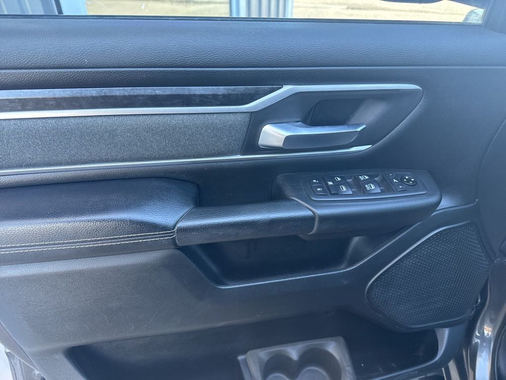 2020 RAM 1500 Big Horn Crew Cab 4x4 5'7' Box